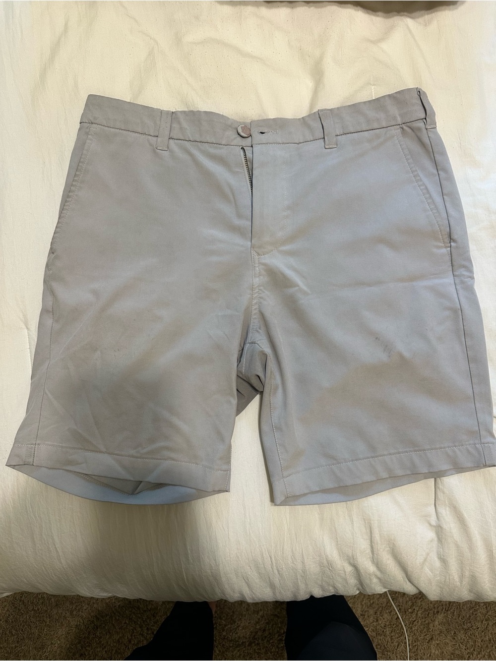 Mizzen+Main Light Gray Flat Front Chino Shorts